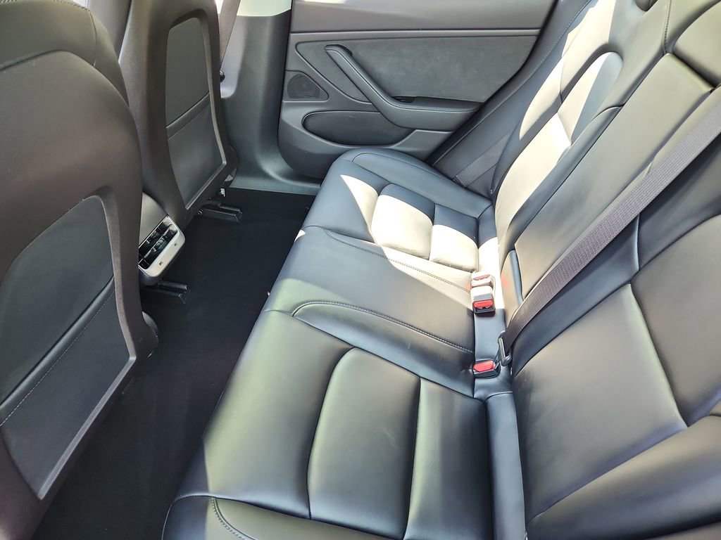 Used 2019 Tesla Model 3 image 5