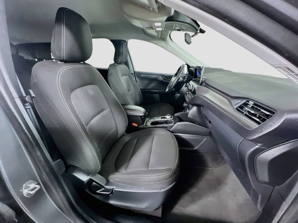 Certified 2025 Ford Escape Active AWD/4WD image 27