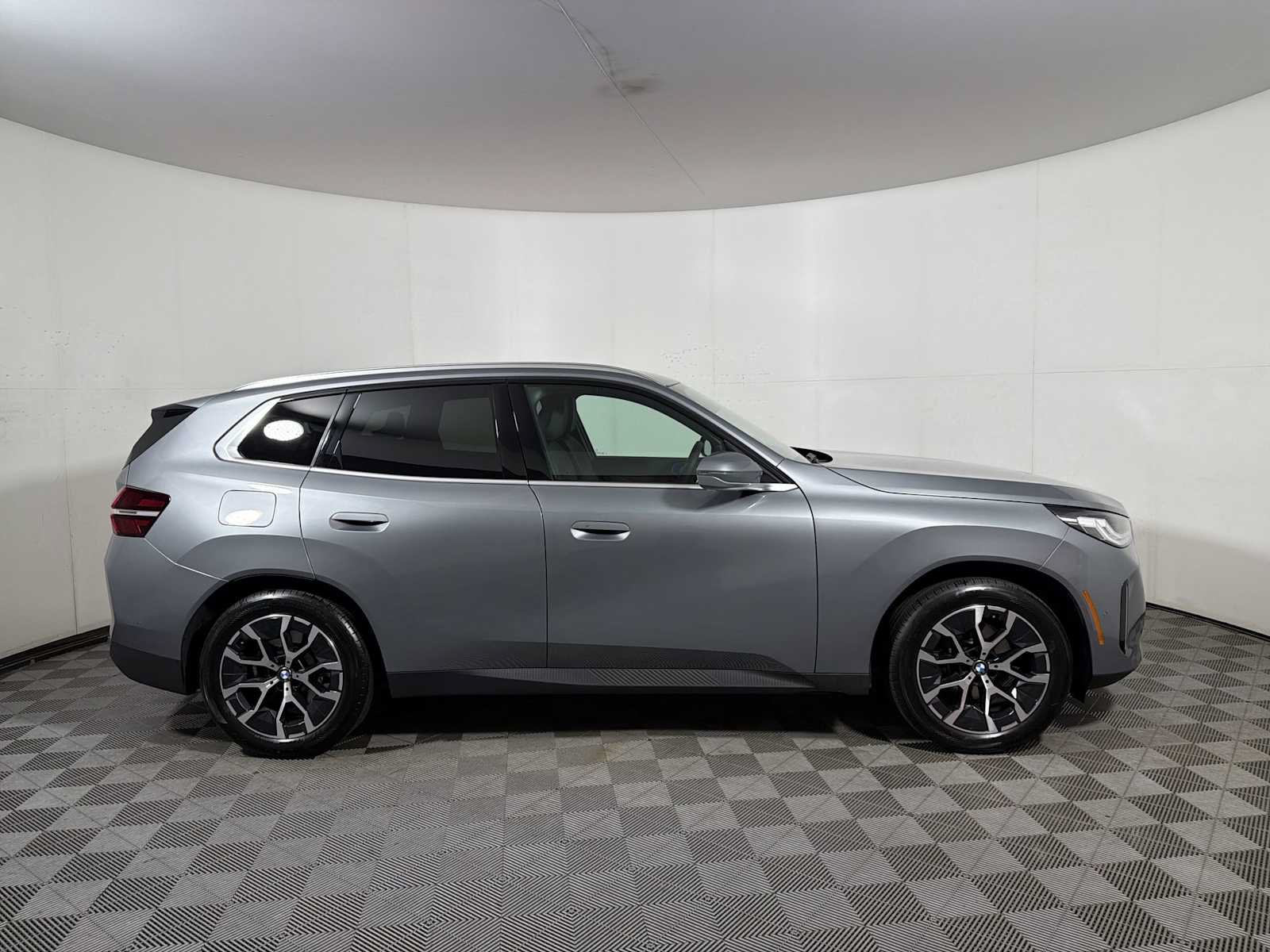 Used 2026 BMW X3 xDrive30i w/ Convenience Package AWD/4WD image 7