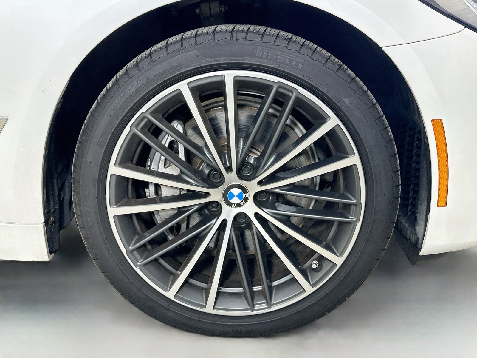 Used 2023 BMW 540i xDrive w/ Premium Package AWD/4WD image 10