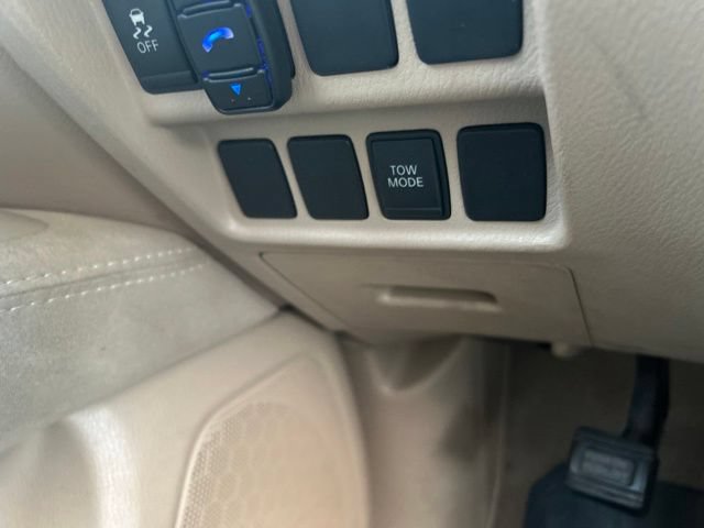 Used 2014 Nissan Pathfinder S FWD image 19