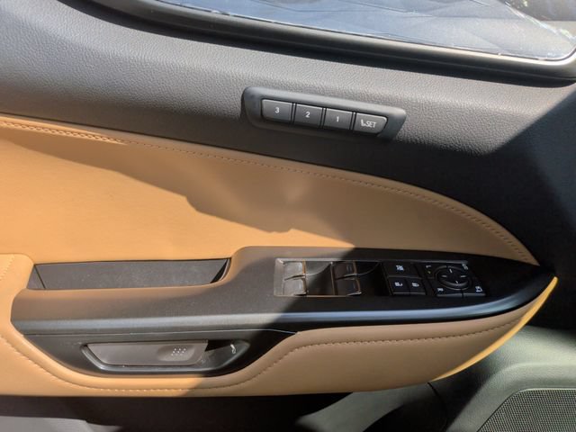 Used 2025 Lexus NX 250 FWD w/ Accessory Package (K3) image 15