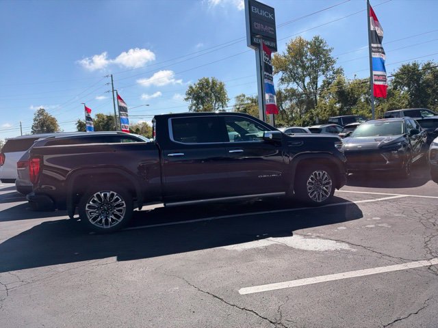 Used 2024 GMC Sierra 1500 Denali Ultimate AWD/4WD image 9