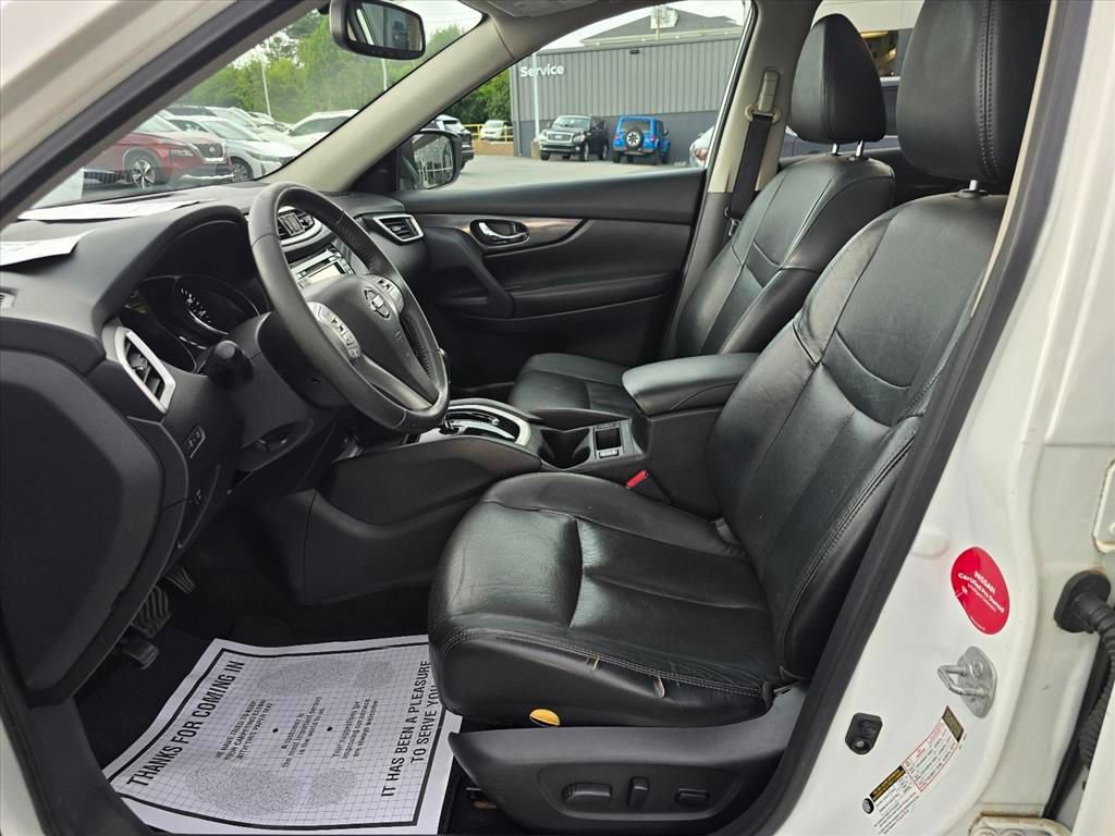 Used 2015 Nissan Rogue SL w/ SL Premium Package AWD/4WD image 12