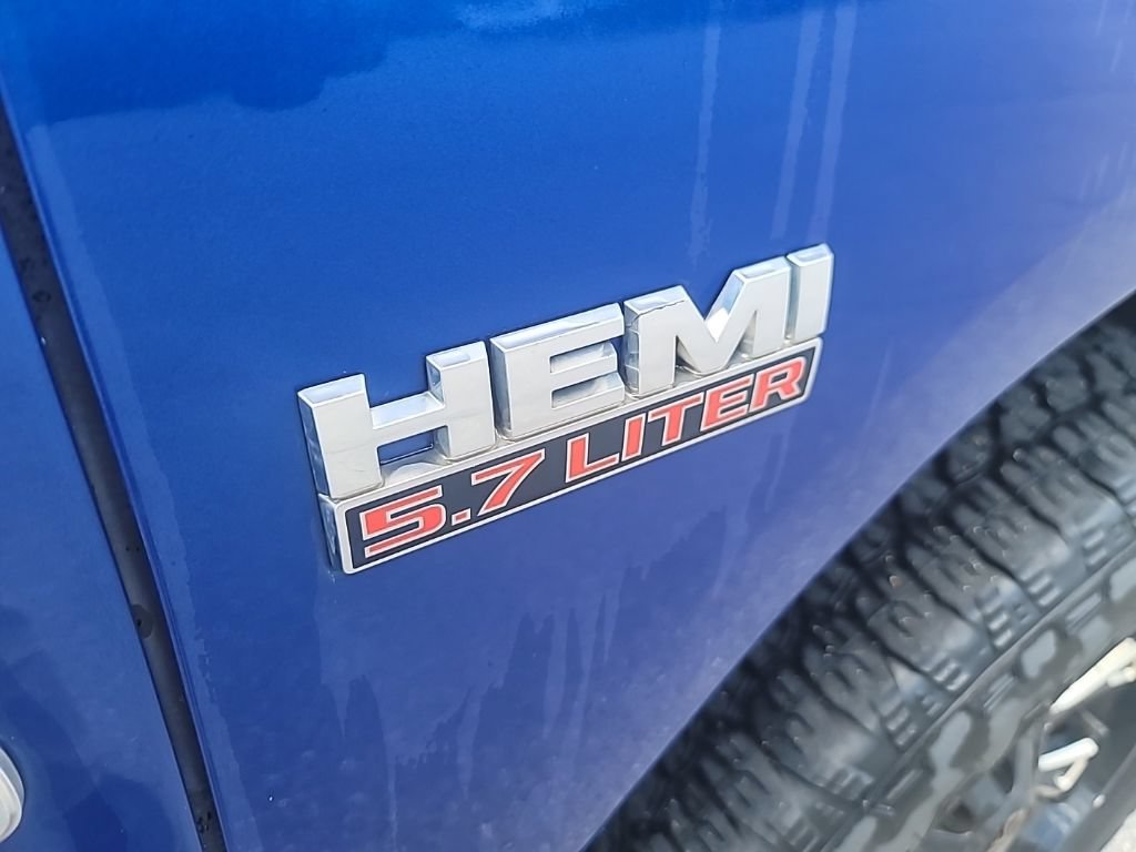 Used 2017 RAM 1500 Express AWD/4WD image 10