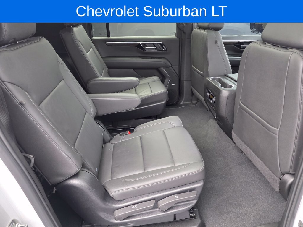 Used 2025 Chevrolet Suburban LT w/ Comfort Package RWD image 29