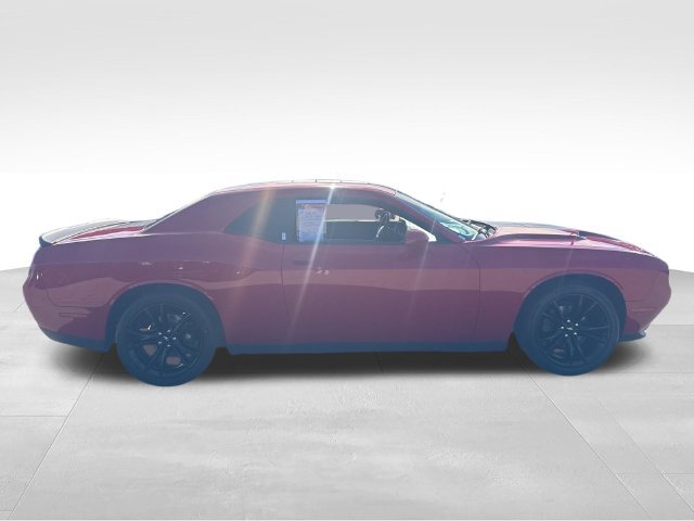 Used 2018 Dodge Challenger SXT w/ Blacktop Package RWD image 6