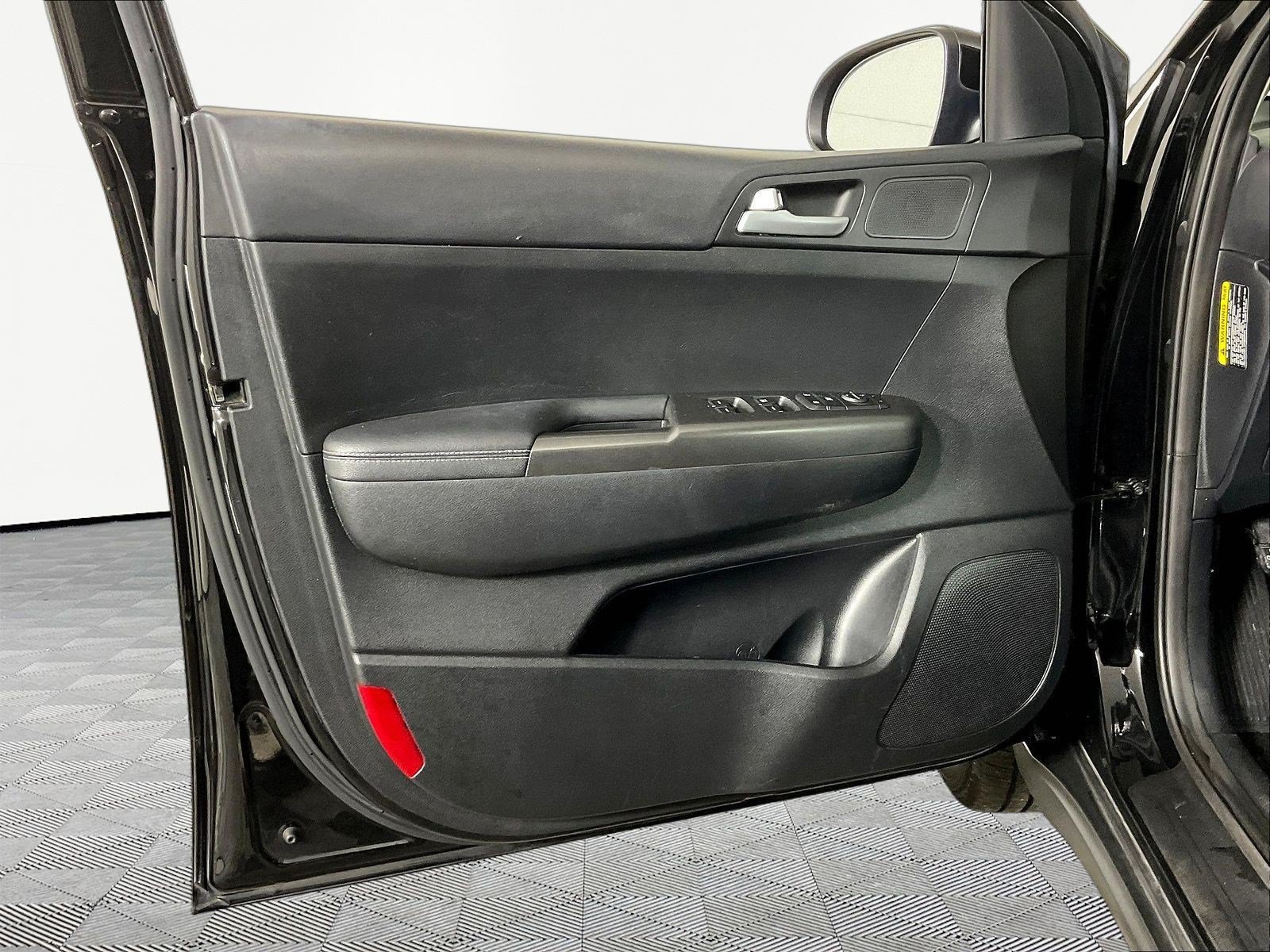 Used 2018 Kia Sportage LX w/ LX Popular Package FWD image 20