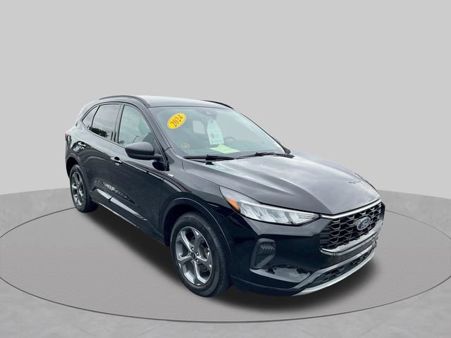 Used 2024 Ford Escape ST-Line w/ Tech Pack #1 AWD/4WD image 5