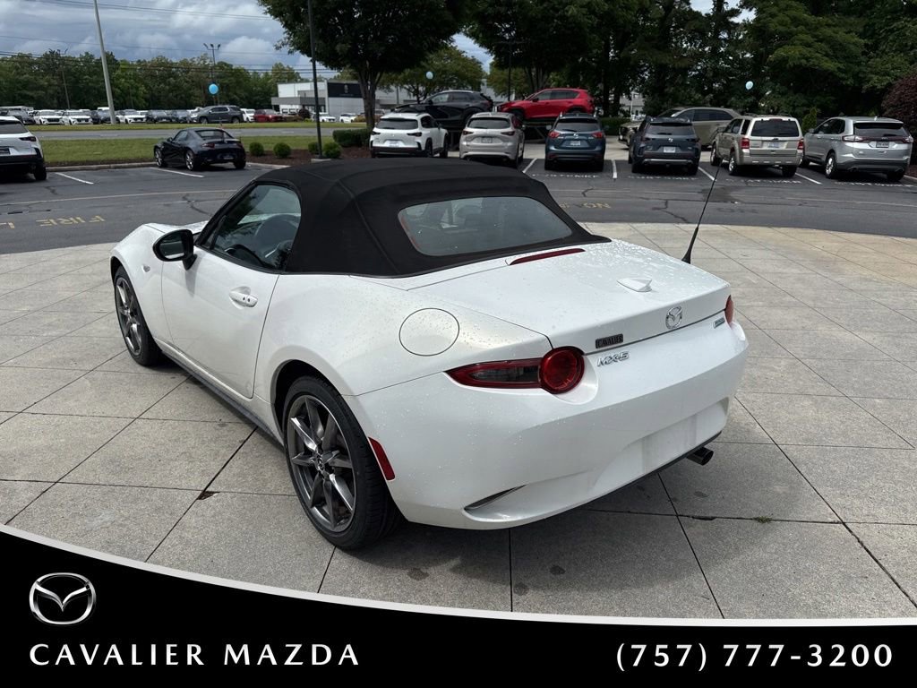 Used 2016 MAZDA MX-5 Miata Grand Touring RWD image 7