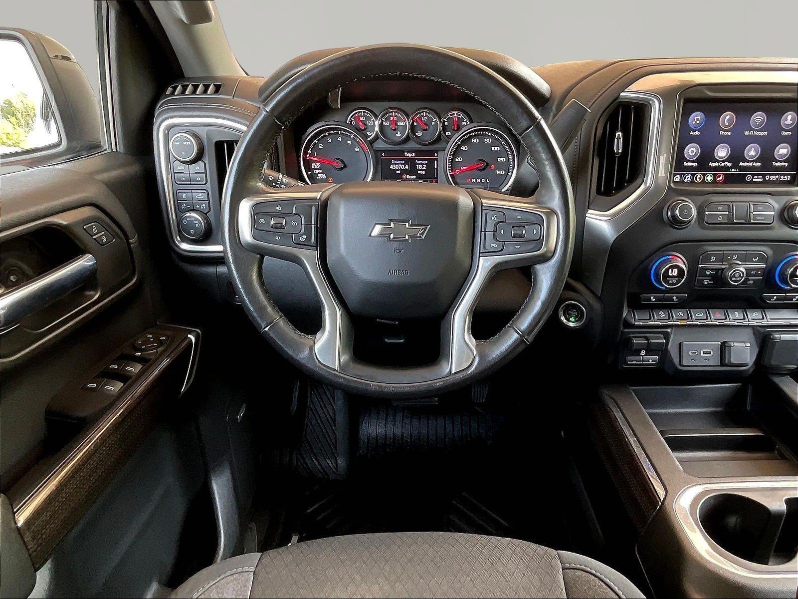 Used 2020 Chevrolet Silverado 1500 RST AWD/4WD image 9