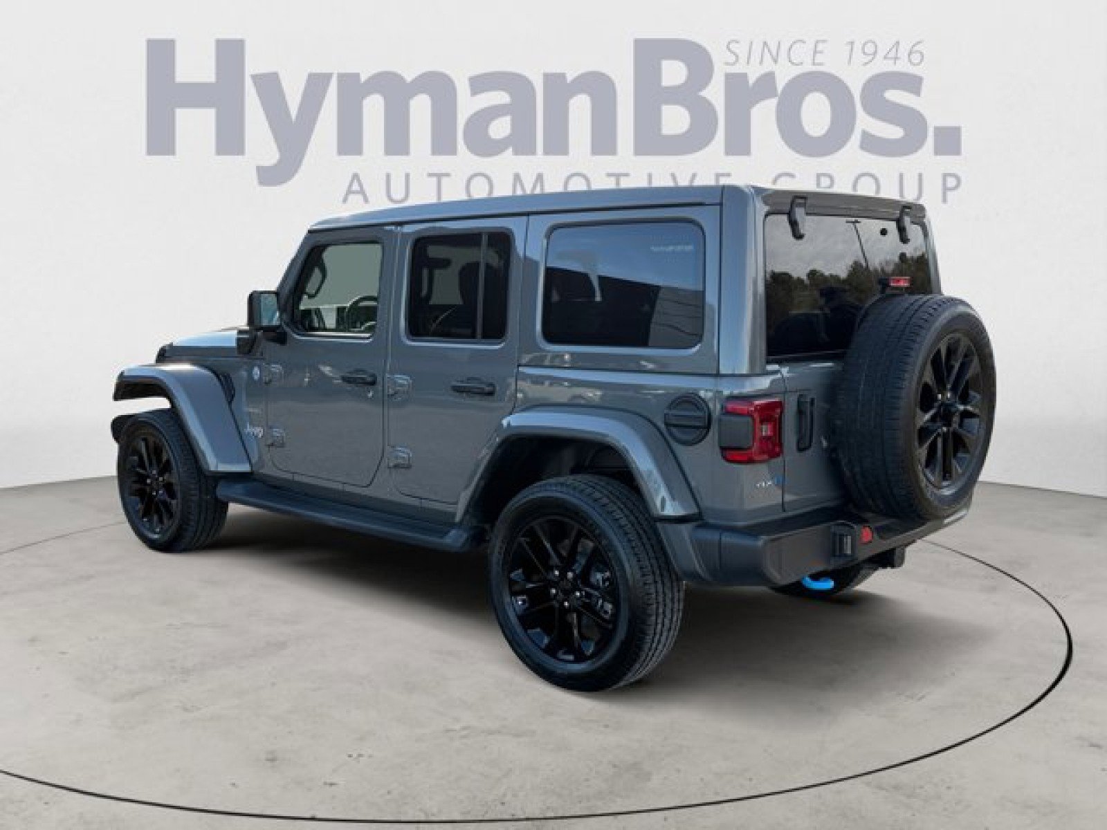 Used 2023 Jeep Wrangler Unlimited Sahara w/ Cold Weather Group image 5