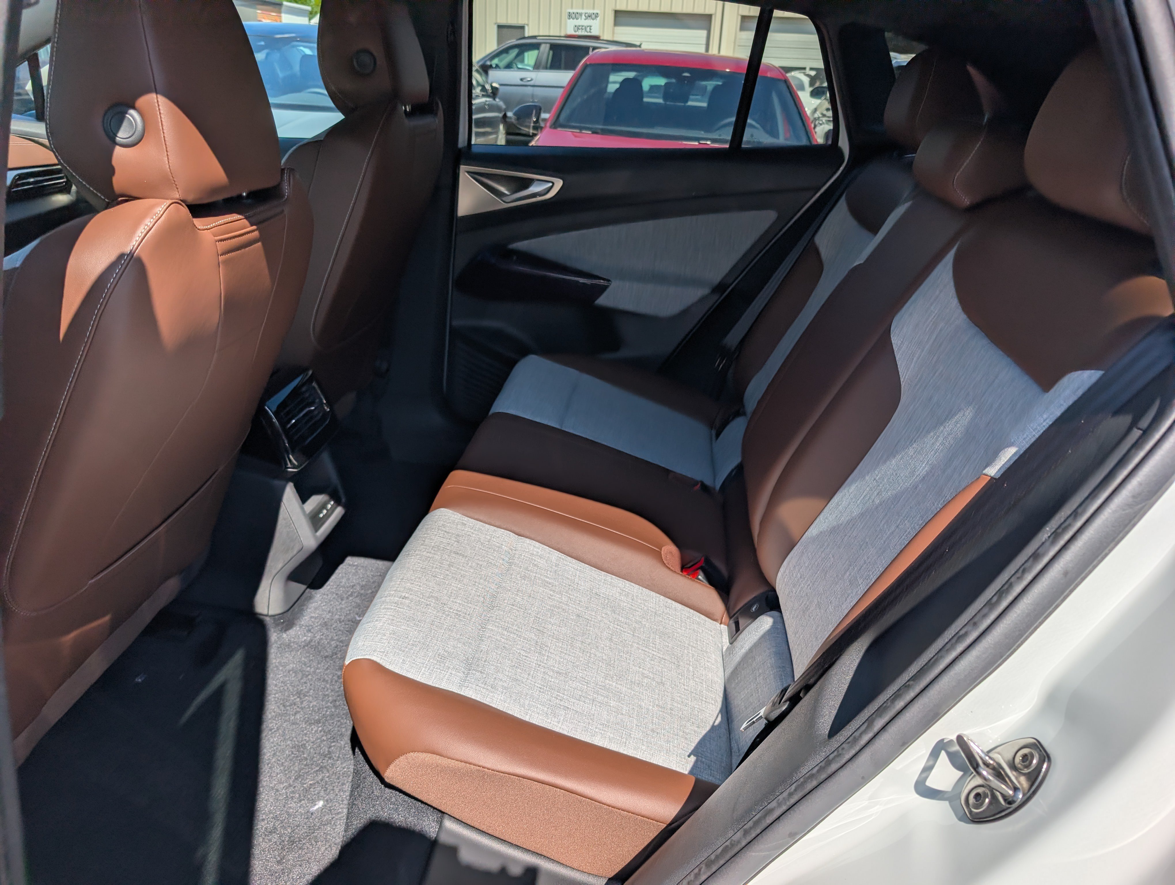 New 2026 Volkswagen ID.4 Pro RWD image 10