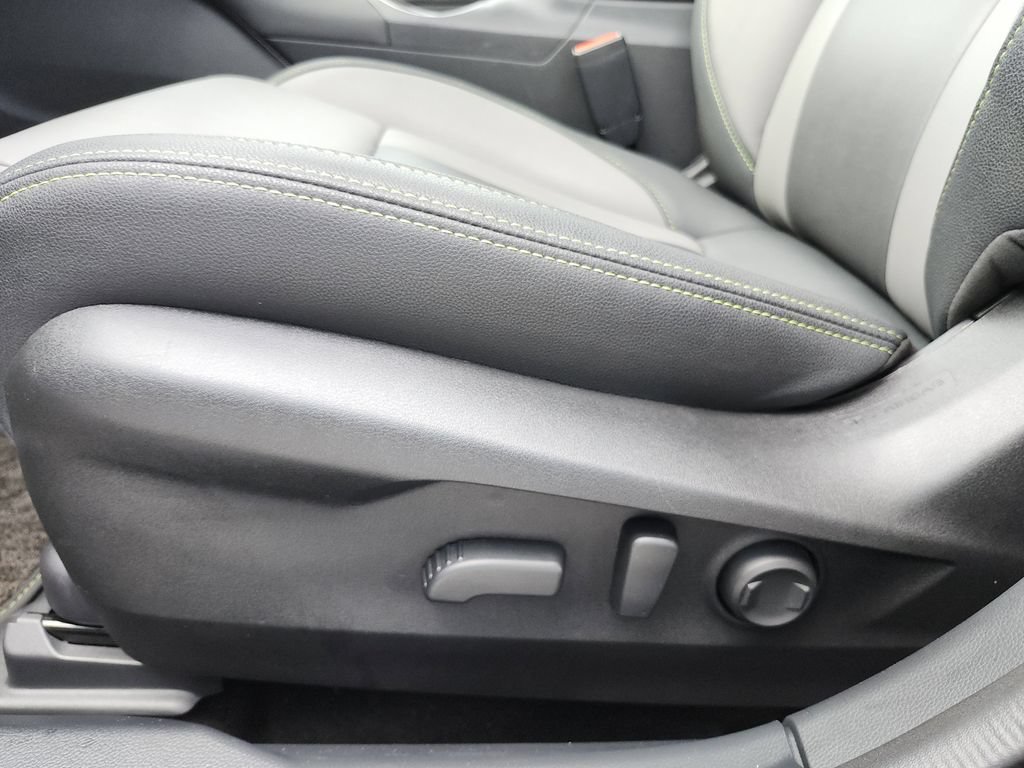 Used 2025 Subaru Outback Onyx Edition AWD/4WD image 19