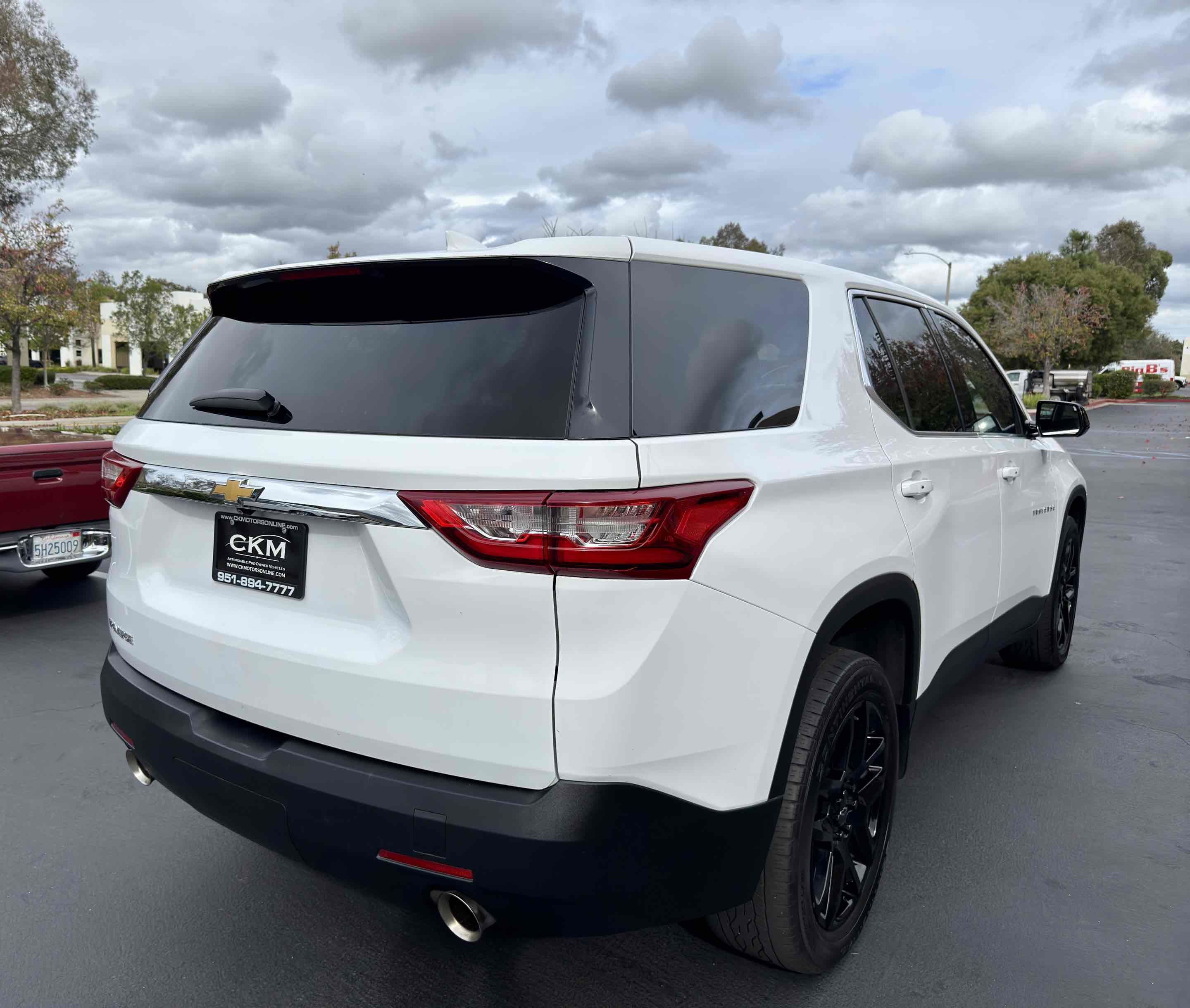 Used 2020 Chevrolet Traverse LS image 9