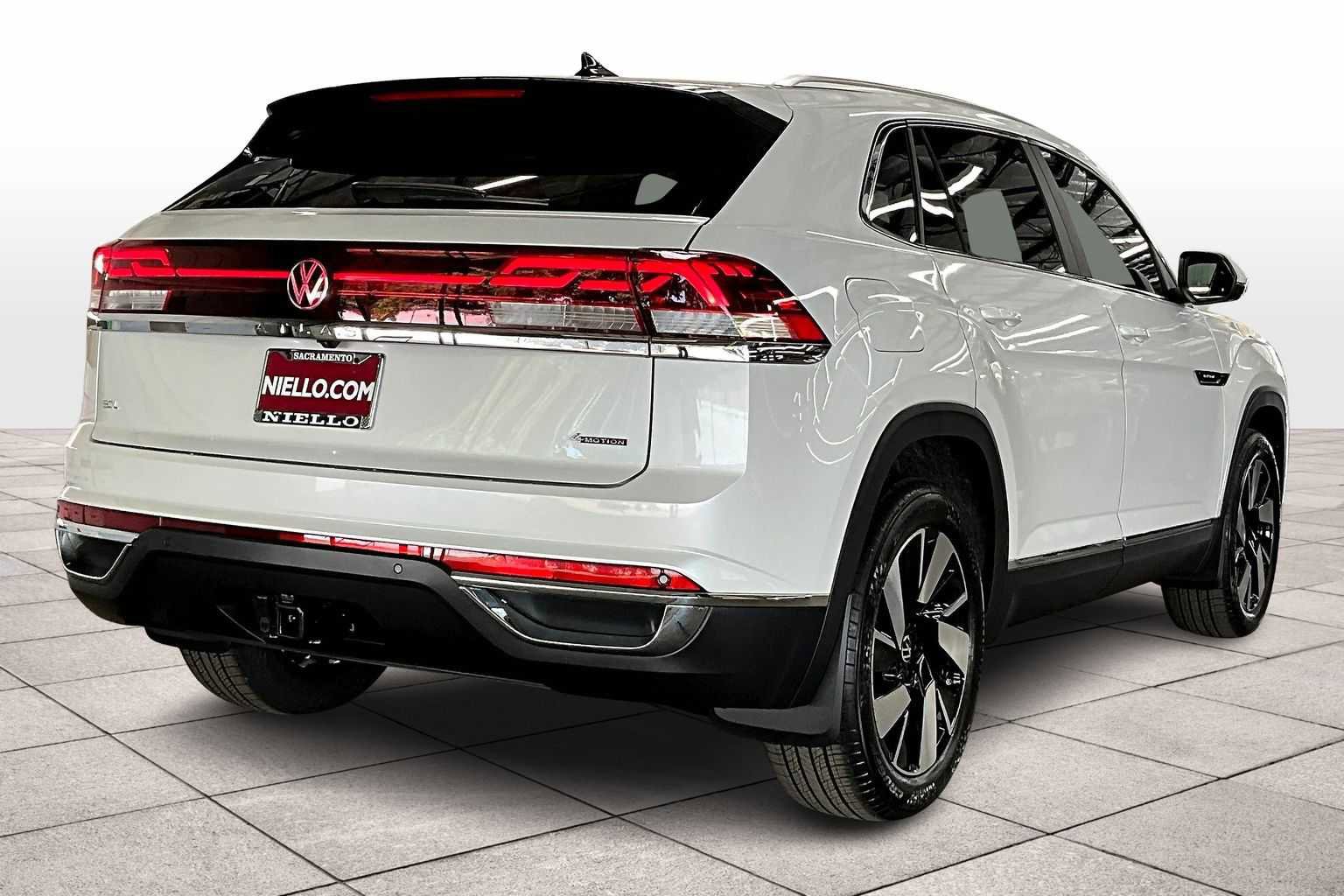 New 2026 Volkswagen Atlas Cross Sport SEL image 4