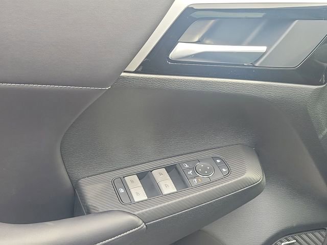 New 2026 Mitsubishi Outlander SE image 23