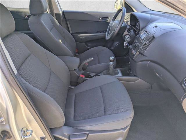 Used 2009 Hyundai Elantra image 18