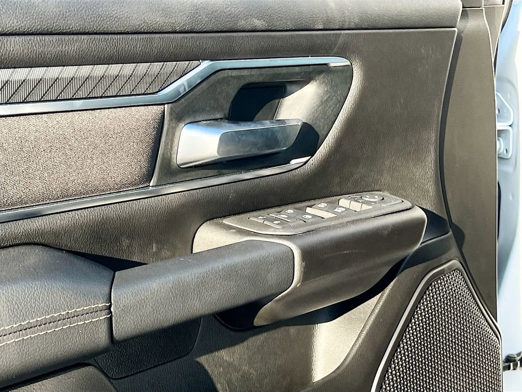 New 2026 RAM 1500 Big Horn AWD/4WD image 18