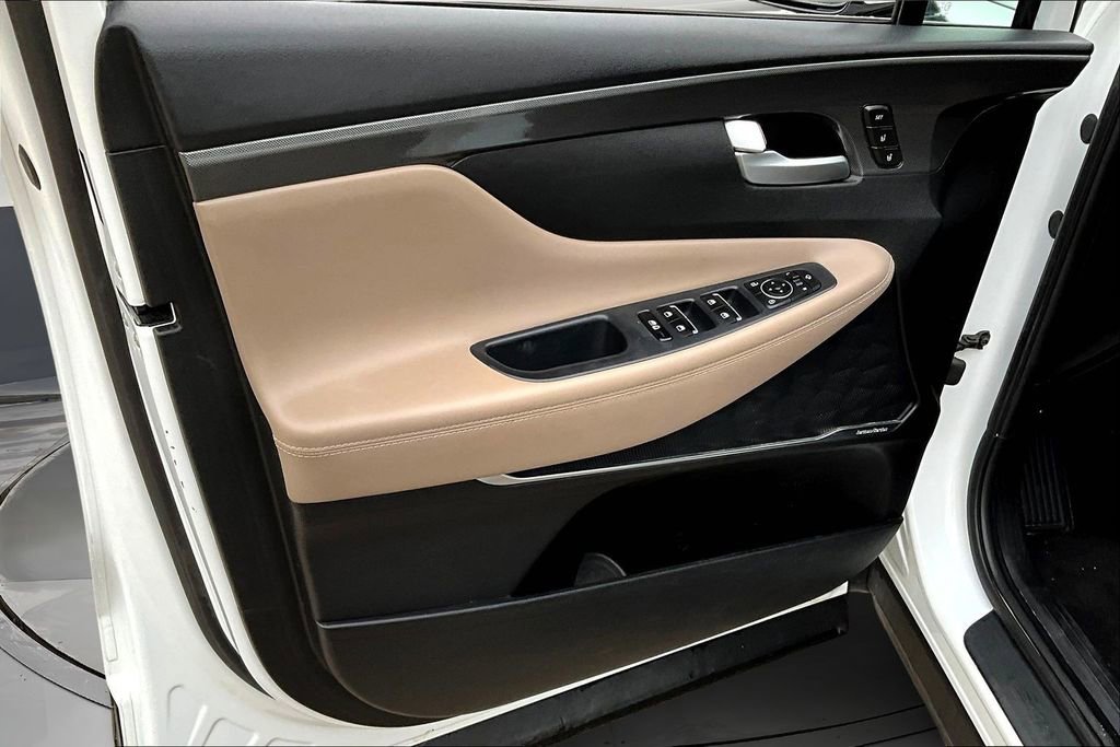 Used 2022 Hyundai Santa Fe Limited AWD/4WD image 18