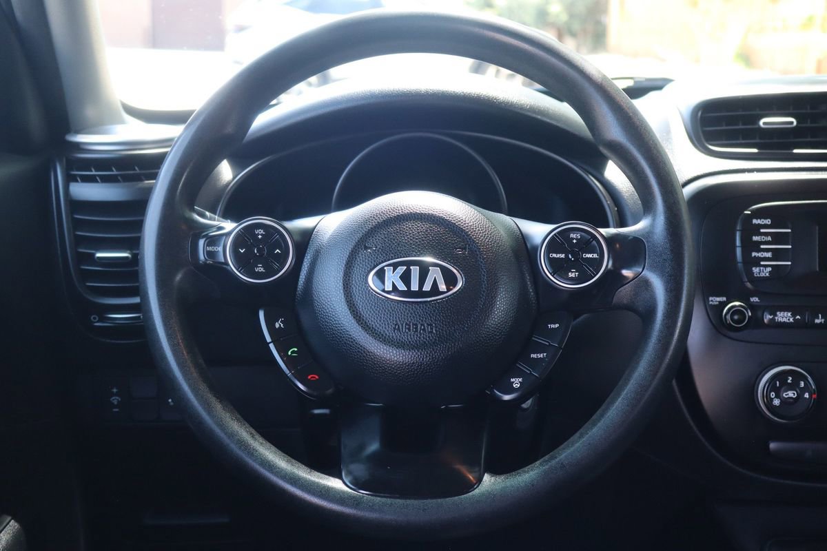 Used 2016 Kia Soul FWD image 18