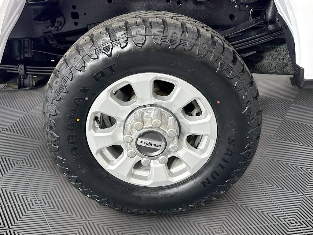 Used 2024 Ford F350 XLT w/ FX4 Off-Road Package AWD/4WD image 27
