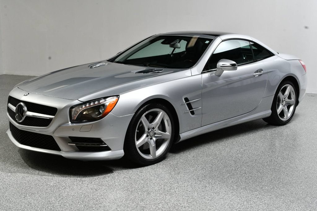 Used 2014 Mercedes-Benz SL 550 image 2