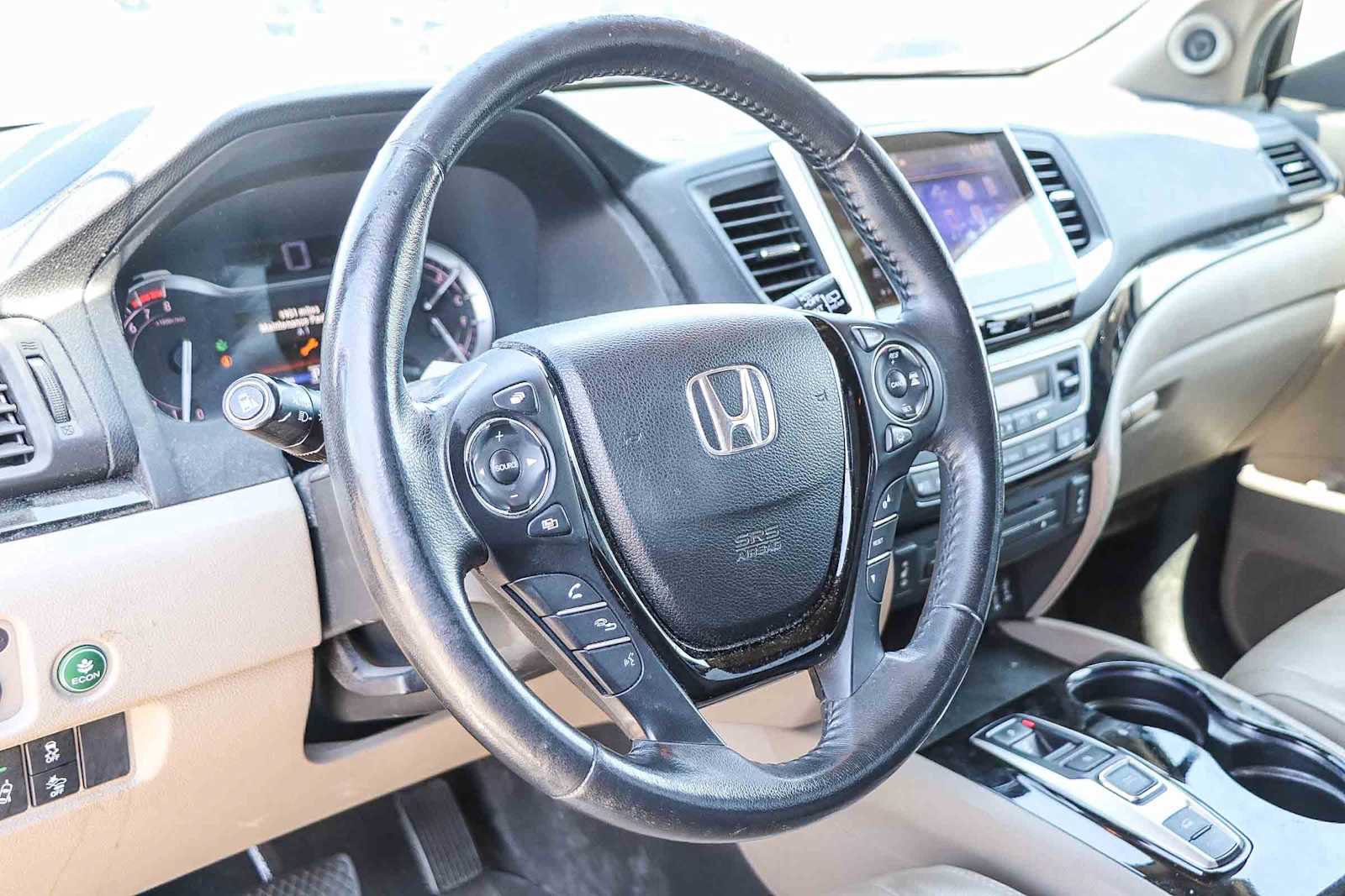Used 2017 Honda Pilot Touring image 17