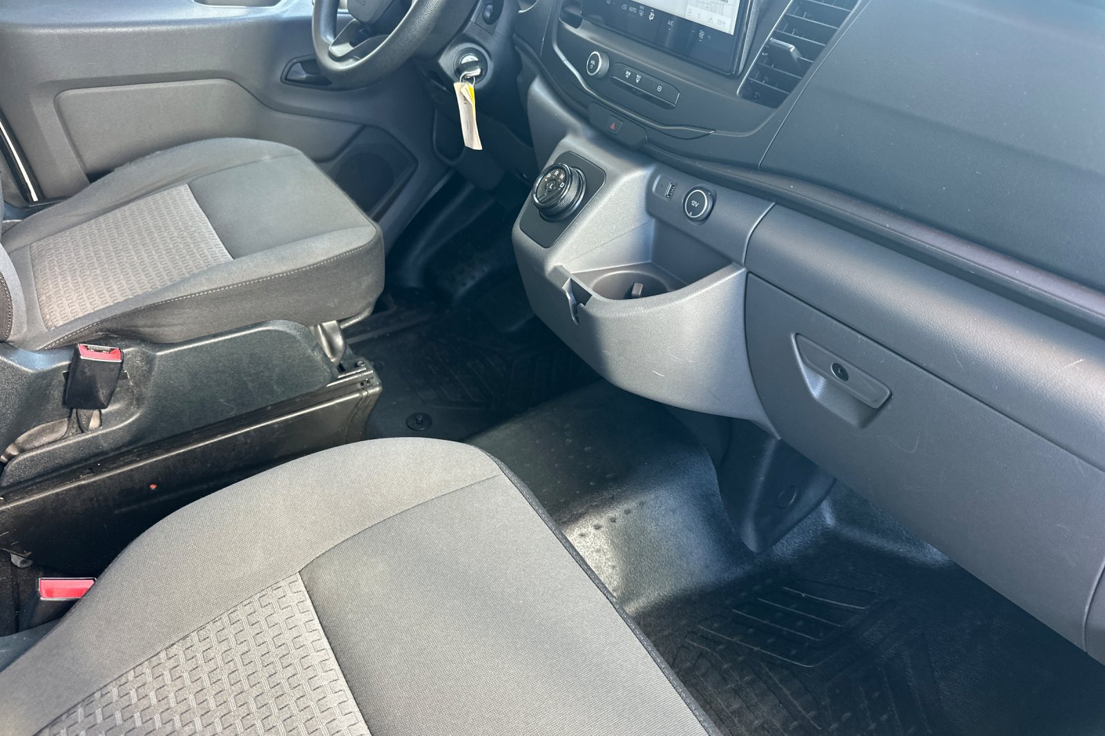 Used 2022 Ford E-Transit Medium Roof w/ Load Area Protection Package RWD image 16
