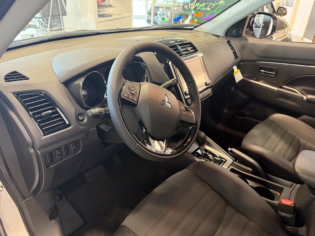 New 2026 Mitsubishi Outlander Sport SE AWD/4WD image 7