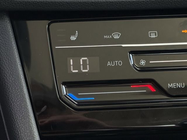 New 2026 Volkswagen Jetta SE image 18