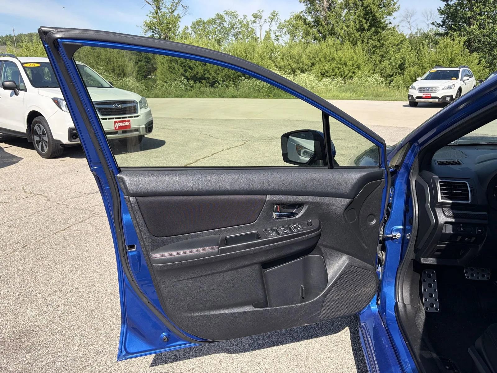Used 2016 Subaru WRX Premium AWD/4WD image 10