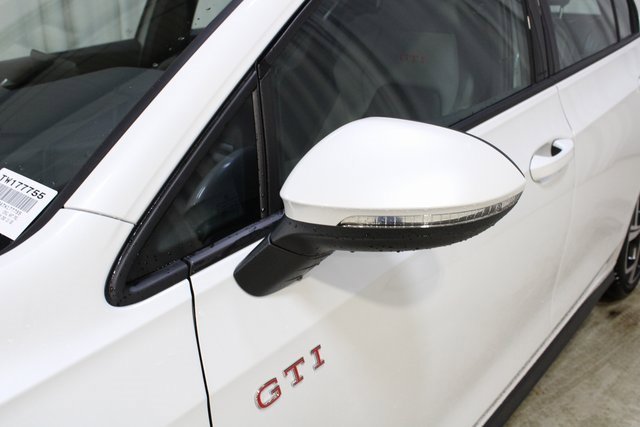 New 2026 Volkswagen GTI SE image 35