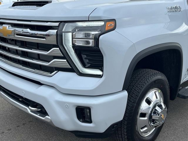 New 2026 Chevrolet Silverado 3500 High Country w/ High Country Premium Package image 11