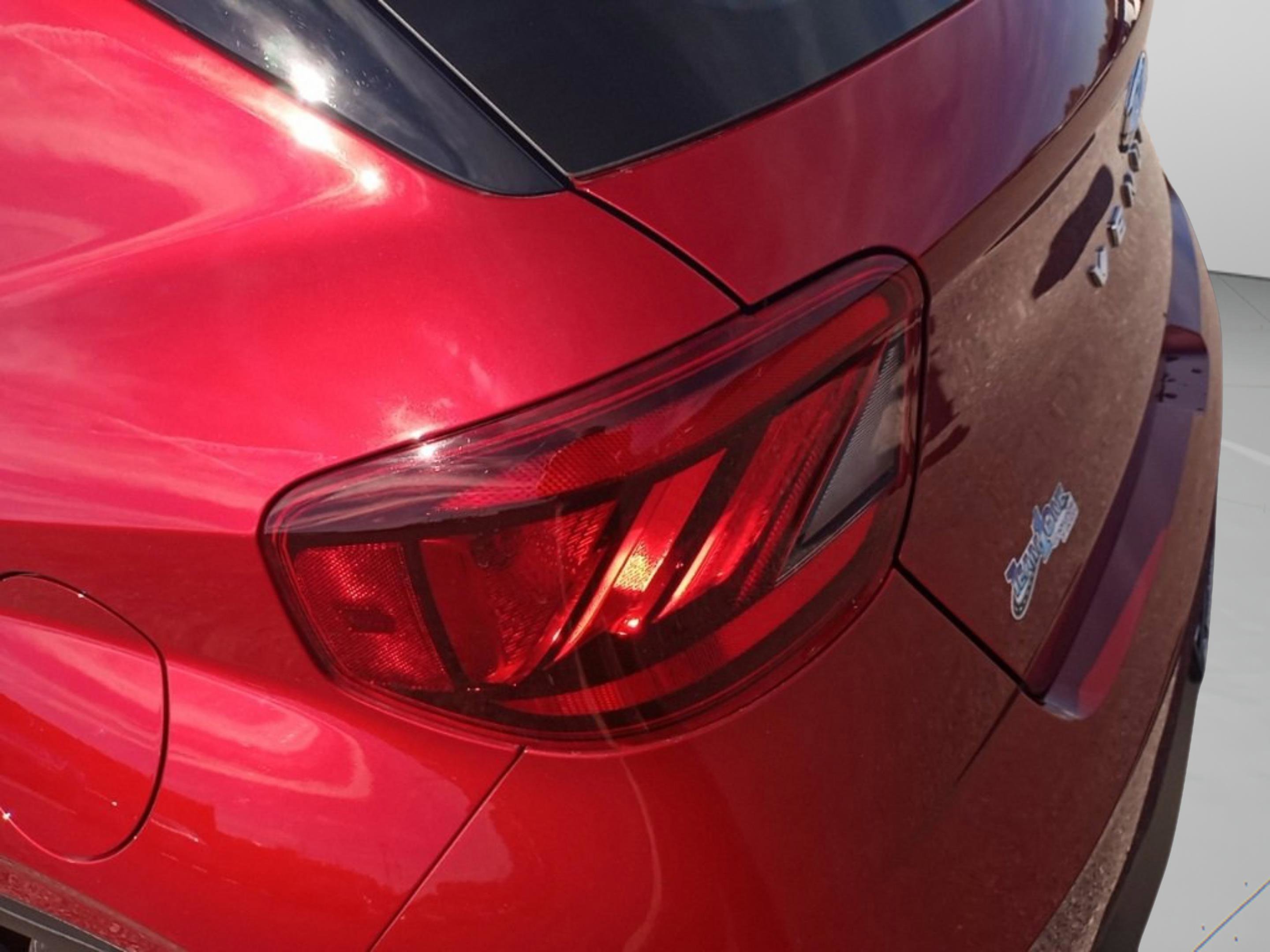 Certified 2024 Hyundai Venue SEL image 32