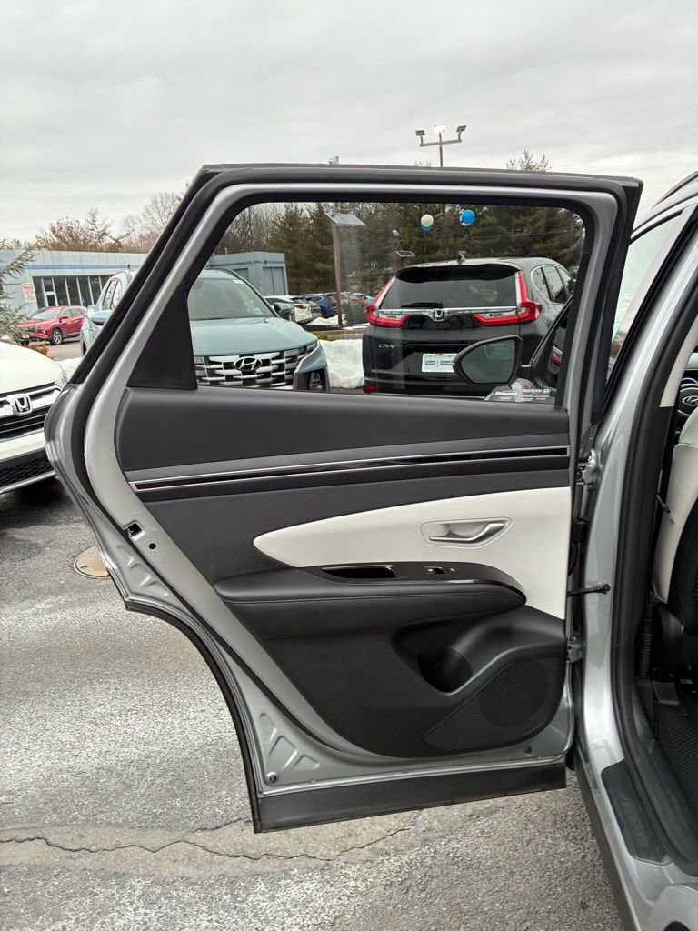 Used 2023 Hyundai Tucson Limited w/ Cargo Package image 49
