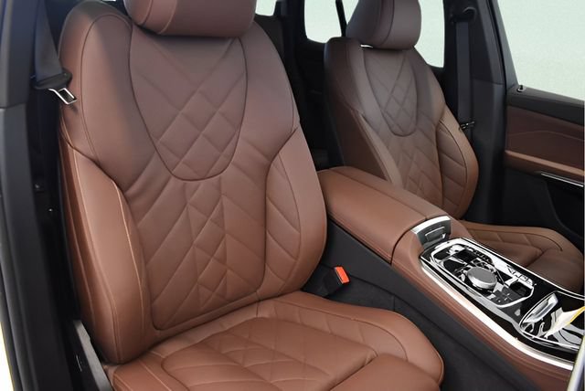 New 2026 BMW X5 xDrive40i w/ Premium Package AWD/4WD image 6