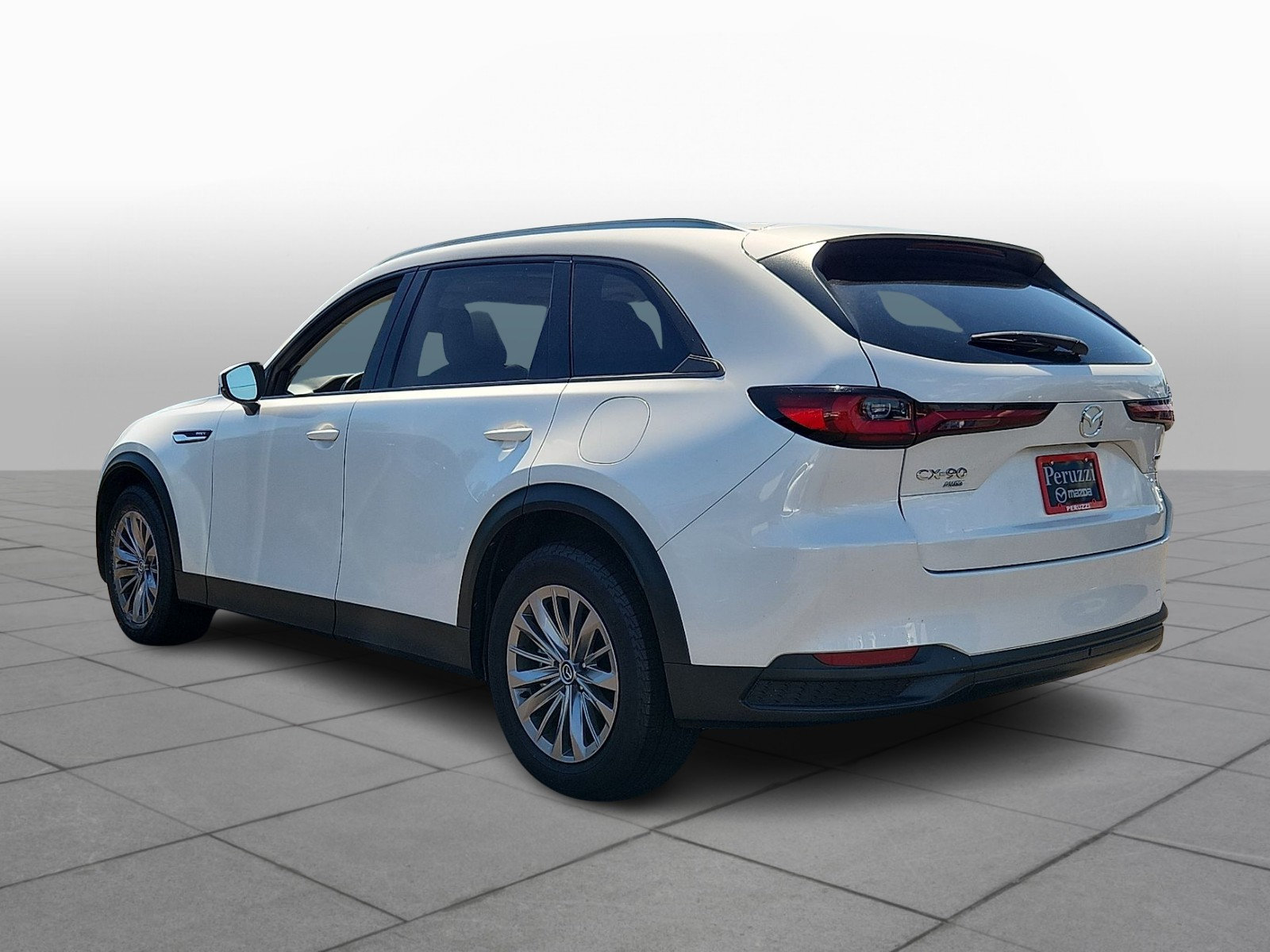 Certified 2024 MAZDA CX-90 Plug-In Hybrid w/ Preferred AWD/4WD image 5