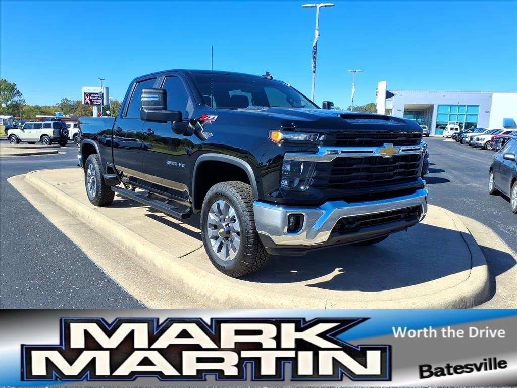 Used 2025 Chevrolet Silverado 2500 LT image 1