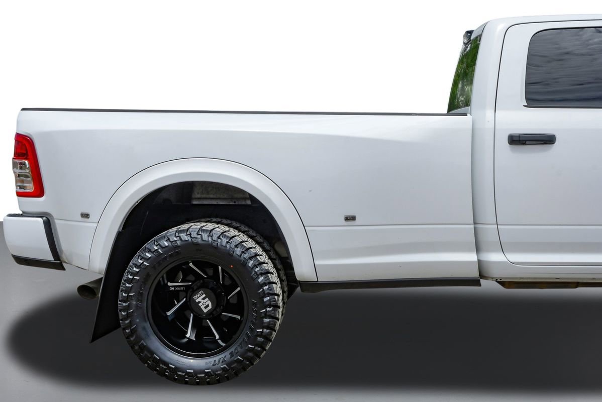 Used 2024 RAM 3500 Tradesman w/ Chrome Appearance Group image 7