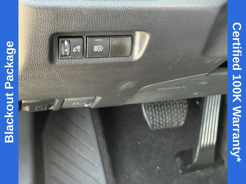 Used 2025 Toyota RAV4 LE AWD/4WD image 22
