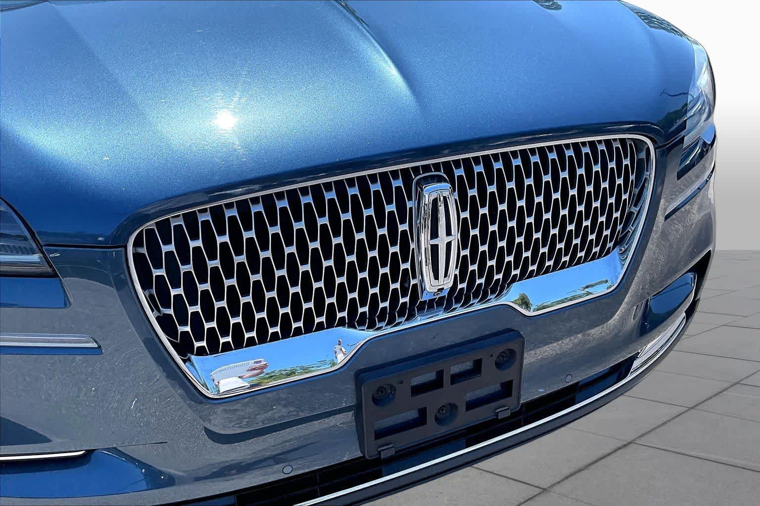 Used 2020 Lincoln Aviator Reserve w/ Equipment Group 201A RWD image 30