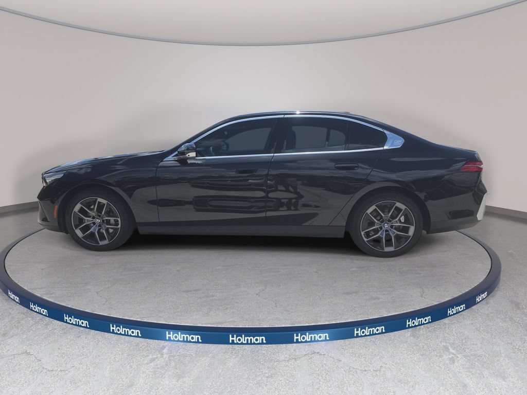 Used 2027 BMW 530i w/ Premium Package RWD image 9