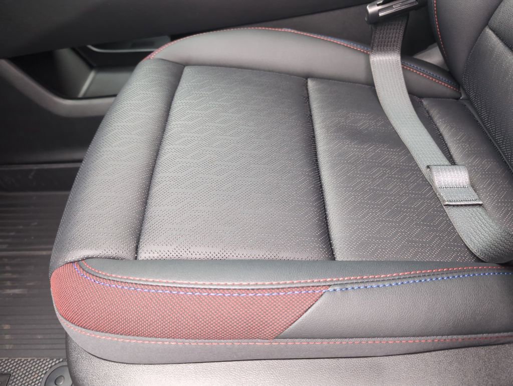 New 2026 Chevrolet Equinox RS w/ Convenience Package III image 24