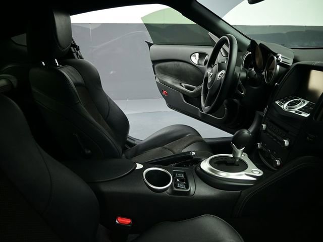 Used 2020 Nissan 370Z Touring Sport image 19