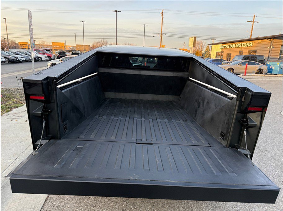 Used 2024 Tesla Cybertruck Cyberbeast image 44