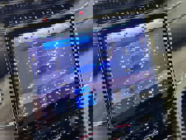 New 2025 Jeep Grand Cherokee L Limited w/ Trailer Tow Package image 19