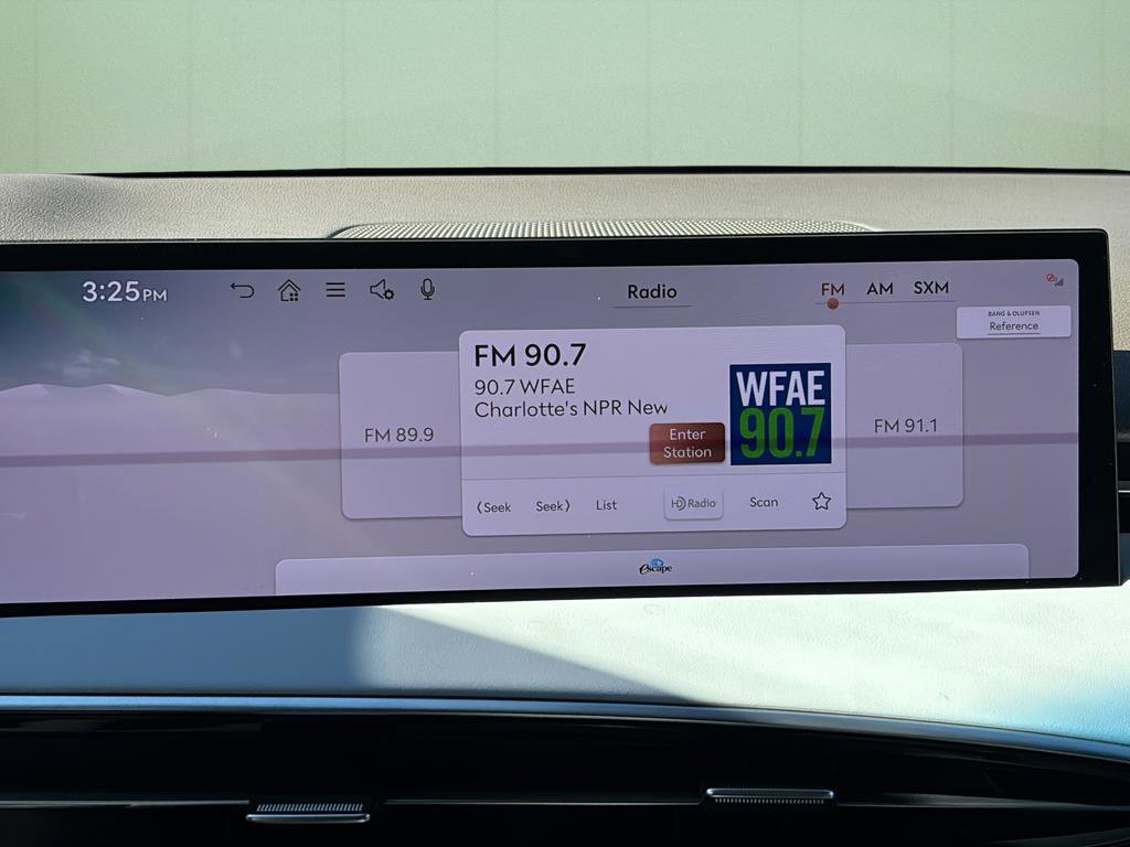 Certified 2026 Genesis GV70 2.5T Advanced image 30