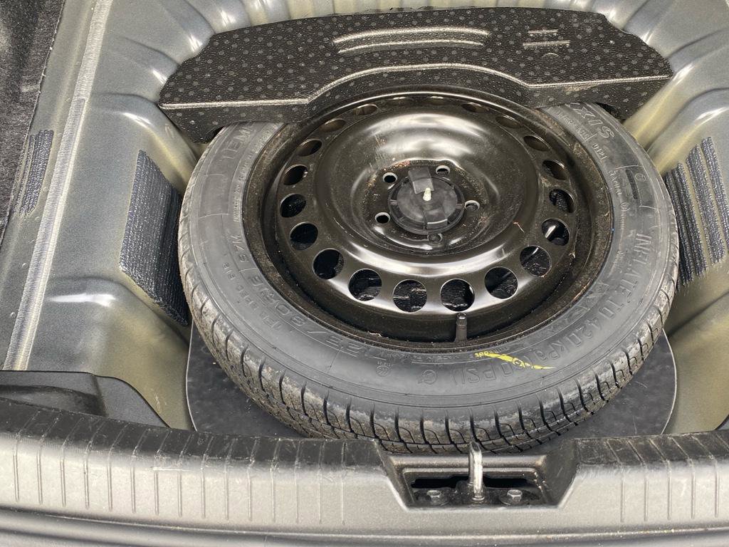 Used 2022 Chevrolet Malibu LT image 17