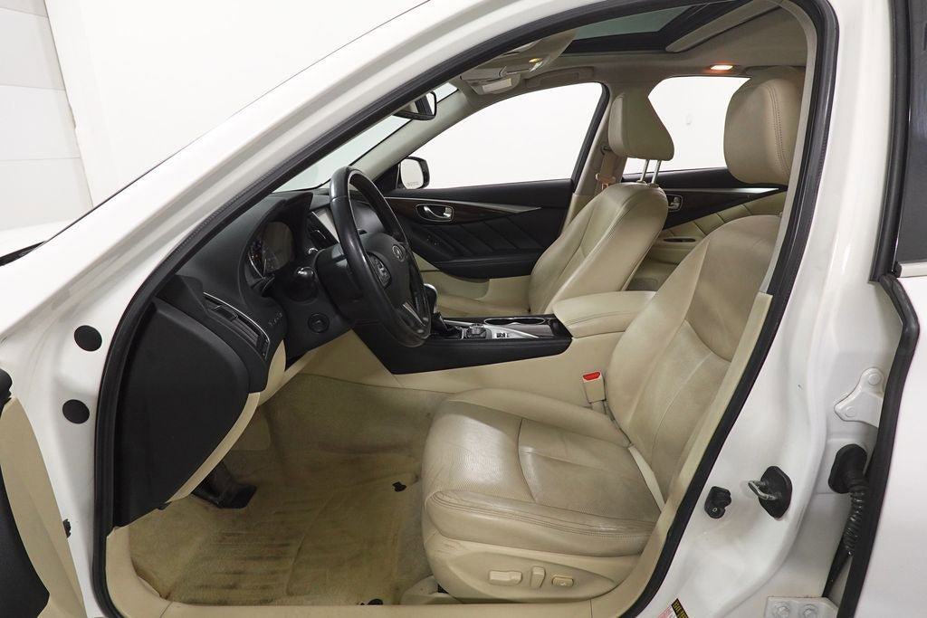 Used 2015 INFINITI Q50 Premium w/ Deluxe Technology Package AWD/4WD image 26